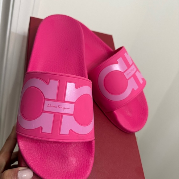 Salvatore Ferragamo slider sandals - Picture 4 of 5